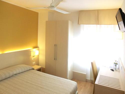 1 twin bed