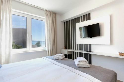 Deluxe Double Room image 8