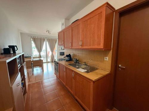Apartment image 5