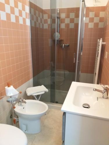 Bathroom, B&B Il Glicine Nascosto in Other