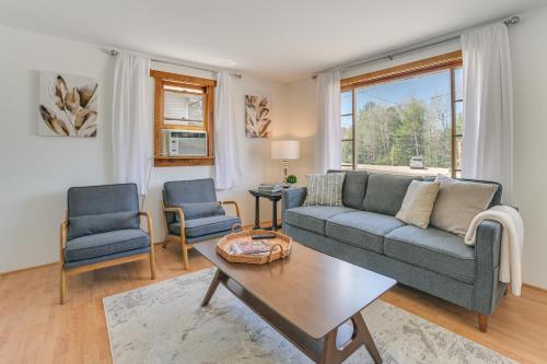 16 Mi to Sleeping Bear Dunes Cedar Home with Deck in Cedar, USA
