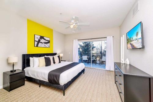 Upstay Pet-Friendly Condo 6 Minutes from Disney thumb 3