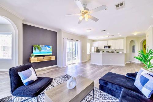 Upstay Pet-Friendly Condo 6 Minutes from Disney thumb 4