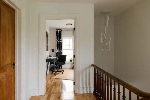 SquirrelHaus PEC in Gardenville (ON)