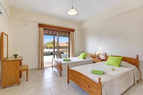 Four-Bedroom Villa image 9