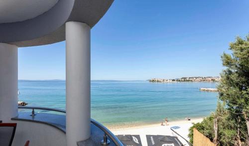 Quadruple Room with Sea View image 3