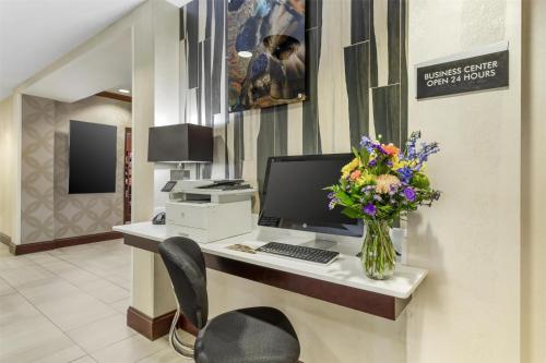Best Western Plus River Escape Sylva / Dillsboro in Dillsboro, USA