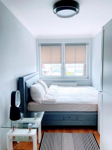 Light & Wood Design - 89 m2 Apartment in Prague, Praha (fotografie 5)