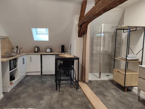 Studio style LOFT centre-ville, Vierzon