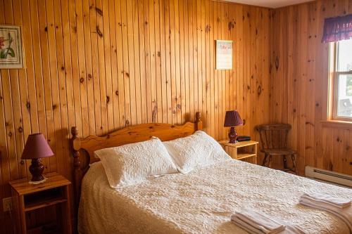 Greenwich View Cottages (Unit #1 - Duplex) in St Peters Bay (PE)