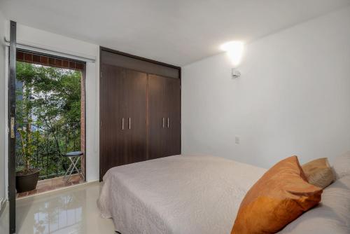 Maravilloso apartamento en El Poblado con parqueadero, Medellín (fotografie 5)