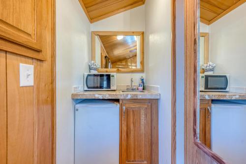 Enchanted Hideaway Cabins and Cottages