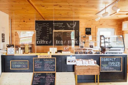 مطعم, Greenwich View Cottages (Unit #2 - Duplex) in St Peters Bay (PE)