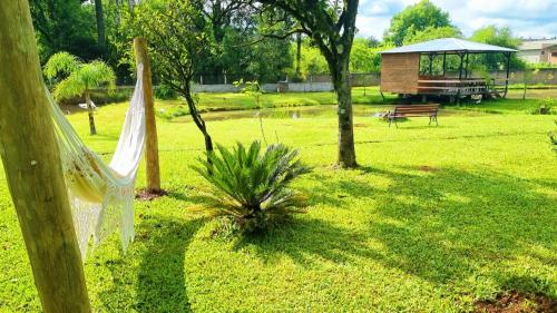 Dārzs, Pousada Chácara dos Pinheiros (Pousada Chacara dos Pinheiros) in Guamiranga (Parana)