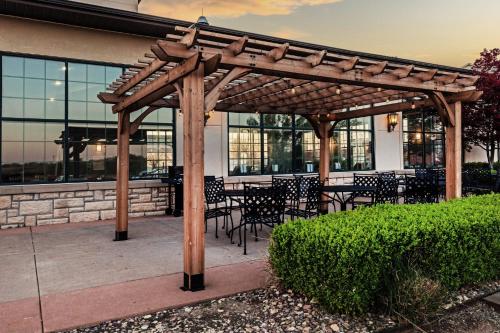 บริการและสิ่งอำนวยความสะดวก, Holiday Inn Express Hotel & Suites Tulsa South Broken Arrow Highway 51 By IHG in โบรกเคนแอร์โรว์ (OK)