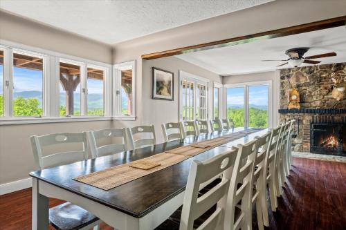Mountain View Mansion - image 13