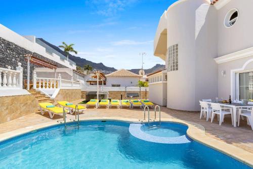 Villa Favorita by Villa Plus - image 3