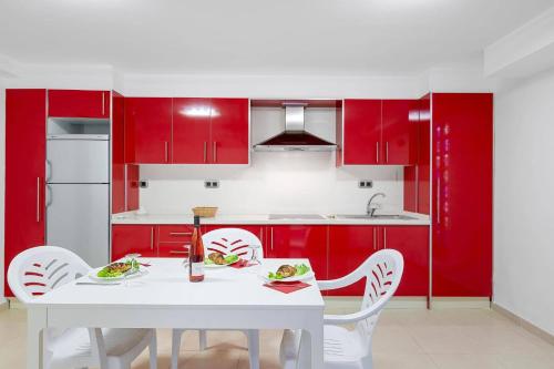 Four-Bedroom Villa image 8