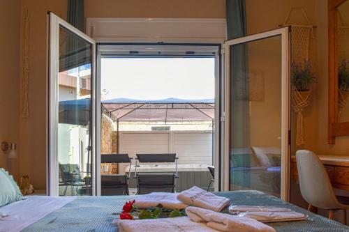 Manolitos Villa resort and spa in Episkopi
