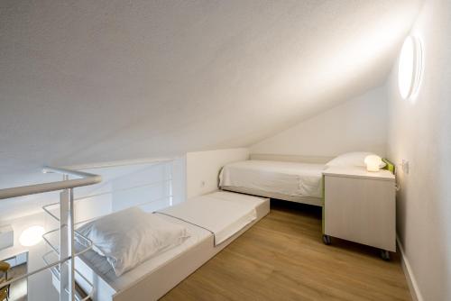 Apartment with Sea View image 10