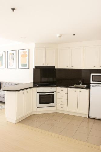Konyha, K Suites in La Pradera