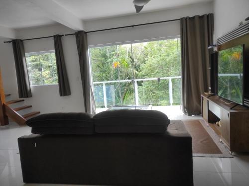 Suíte e casa da vania (Suite e casa da vania) in Cambaquara