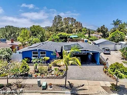 Exterior view, Peaceful Canyon View 2BR near La Jolla & Beaches in North Clairemont