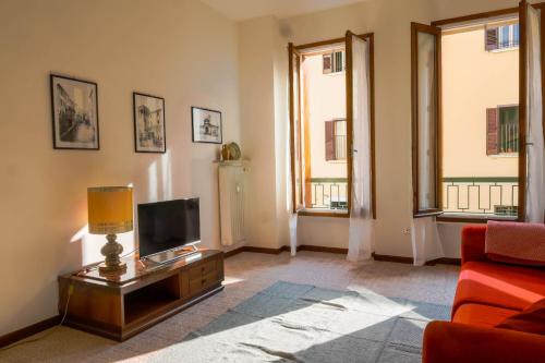 Margherita Castle Charme Centro By Case al Lago - Apartment - Desenzano del Garda