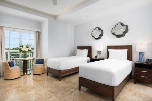 2 bedrooms, 3 beds