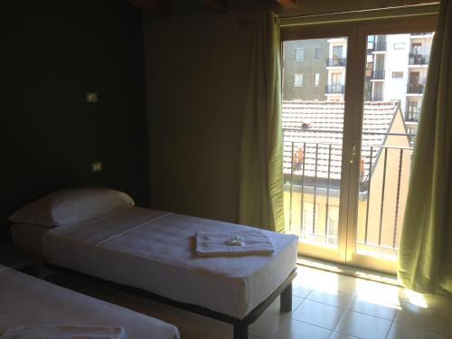 Milan Hotel - image 11