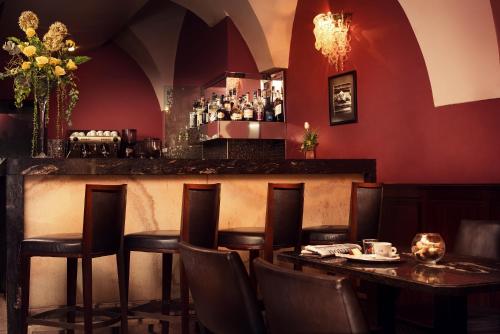 Hotel Ambassador - image 10