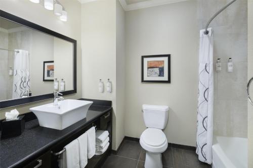 Best Western Premier Crown Chase Inn & Suites - main image