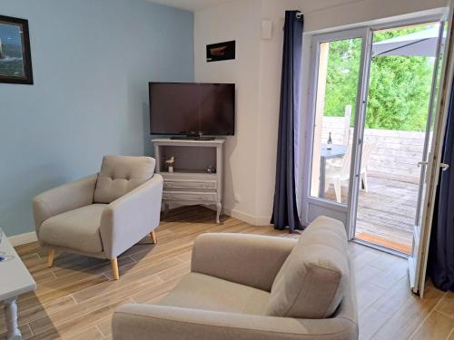 Holiday Home in Telgruc-sur-Mer by Sandy Beach in Crozon