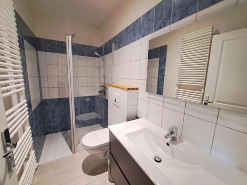 Bathroom, Holiday Home in Telgruc-sur-Mer by Sandy Beach in Crozon