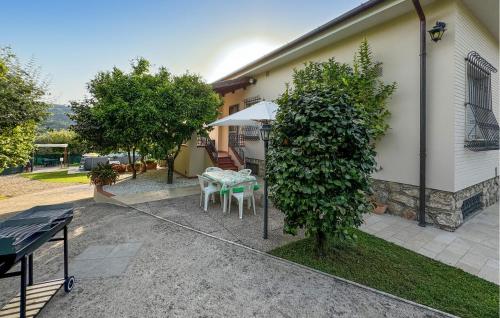  Lovely Apartment In Camaiore in Camaiore