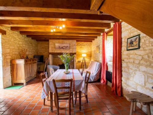 Maison isolée près de Sarlat, idéale pour la détente en famille - FR-1-616-182 (Maison isolee pres de Sarlat, ideale pour la detente en famille - FR-1-616-182) in Borreze