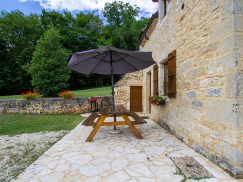 Maison isolée près de Sarlat, idéale pour la détente en famille - FR-1-616-182 (Maison isolee pres de Sarlat, ideale pour la detente en famille - FR-1-616-182) in Borreze