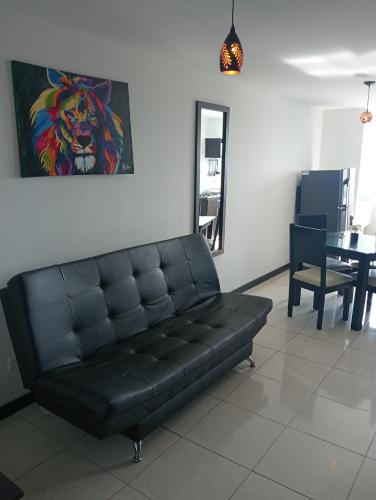 Apartamento con piscina a 5 minutos del parque del cafe in Montenegro