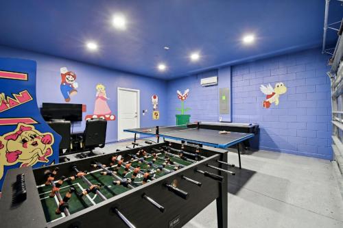Last Minute Disney Getaway! Private Pool, Hot Tub & Games Room. Book Now! #39404 in Davenport, USA