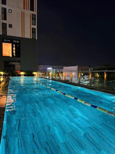 Duke Hospitality - Serviced Apartment - Sophia Center - 수영장