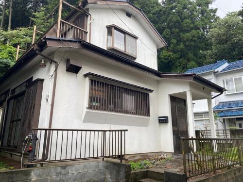 日高 里山の一軒家貸切 自然に囲まれたのどかなエリア 最大6名無料駐車場
