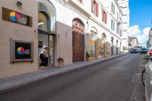 Instalaciones, Sardinia Re - Liberty 13 in Sassari City Center