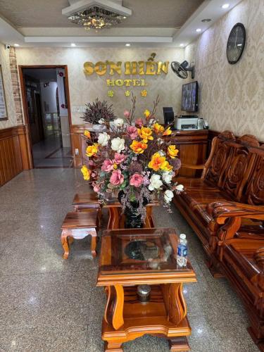 Khách Sạn Sơn Hiển