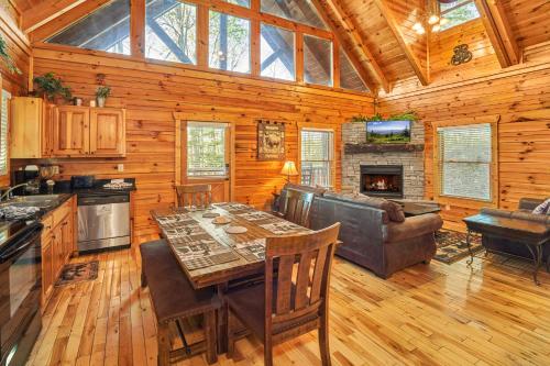 A Secret Splash by RedAwning – Sevierville, TN