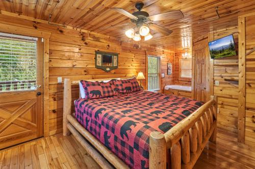 A Secret Splash by RedAwning – Sevierville, TN