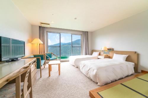 Twin Room with Tatami Area - Non-Smoking