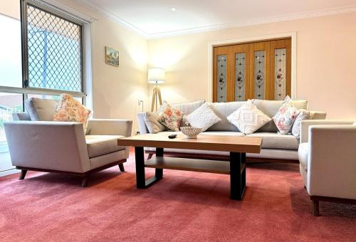 Stunning 2 Bedroom 2 Bathroom House