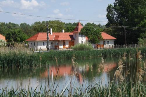 Nagybajcsi Körtefa Vendégház - Location saisonnière - Nagybajcs