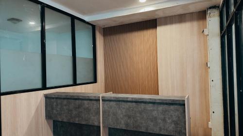 Előcsarnok, Asthaloka Pasteur in Bandung Reptér