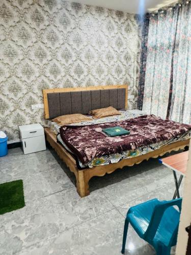 Double Room with Lake View image 5